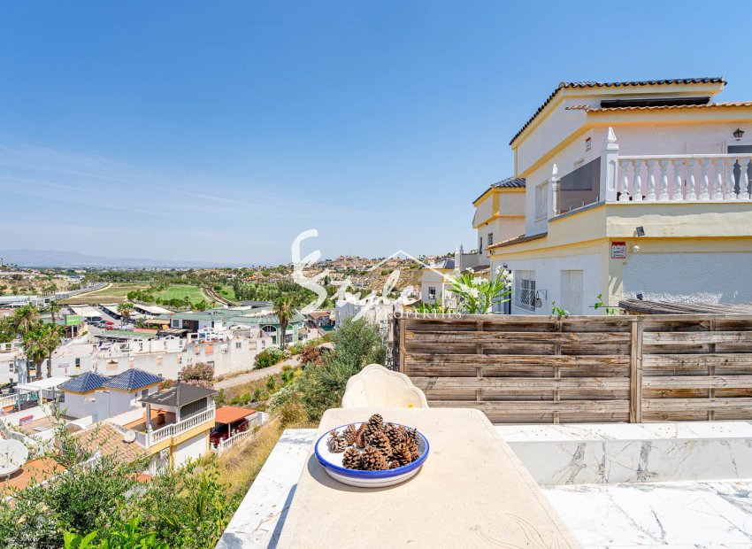 Resale - Townhouse - Ciudad Quesada