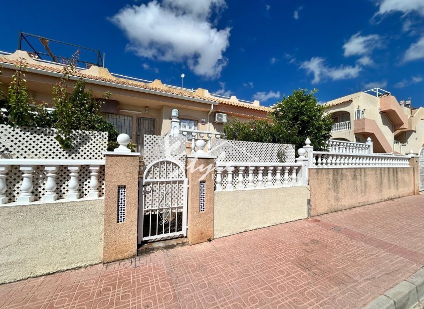 Resale - Townhouse - La Florida