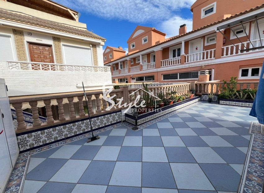 Resale - Townhouse - La Mata