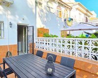 Resale - Townhouse - La Mata