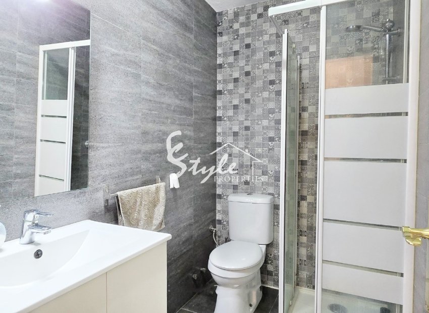 Resale - Townhouse - La Mata