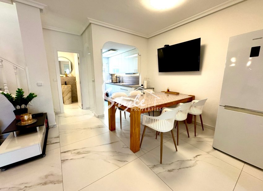 Resale - Townhouse - La Mata