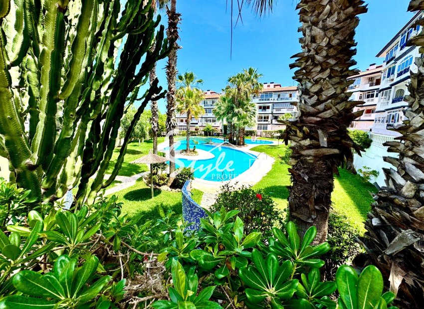 Resale - Townhouse - La Mata