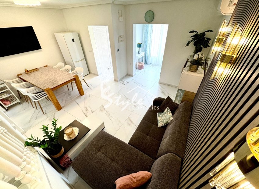 Resale - Townhouse - La Mata