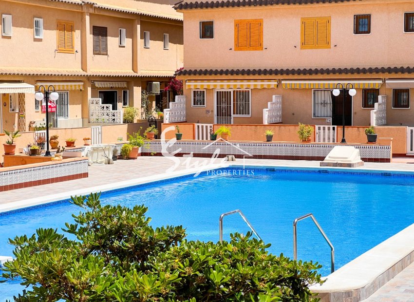 Resale - Townhouse - Los Altos