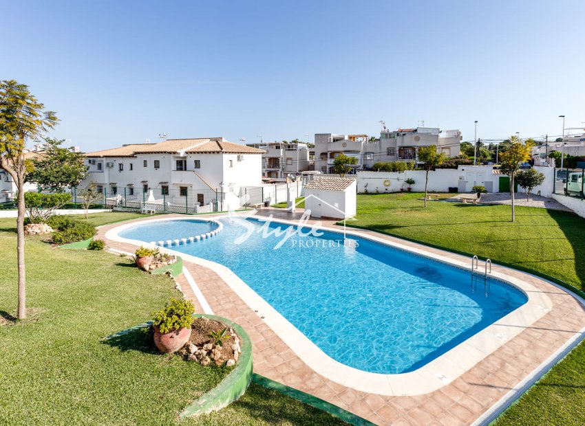 Resale - Townhouse - Los Balcones - Lago Jardin