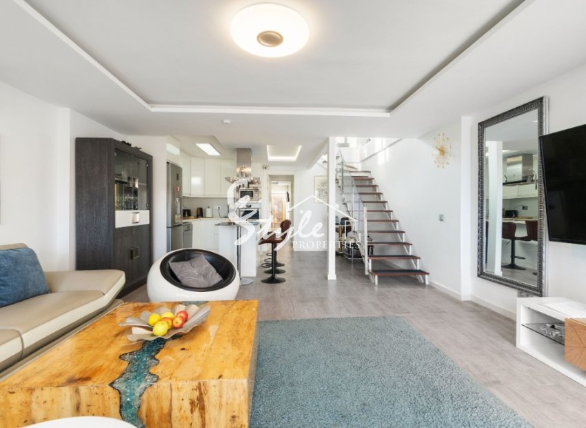 Resale - Townhouse - Los Balcones