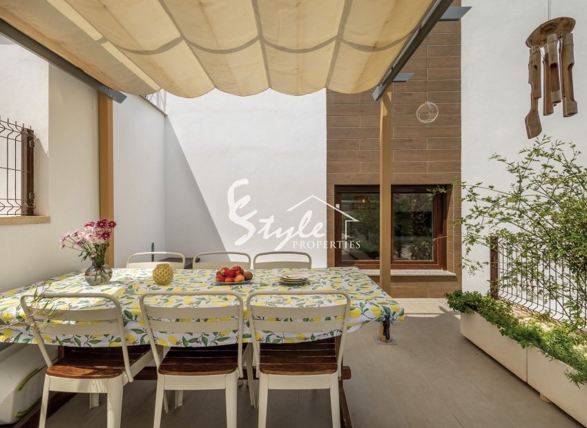 Resale - Townhouse - Los Balcones