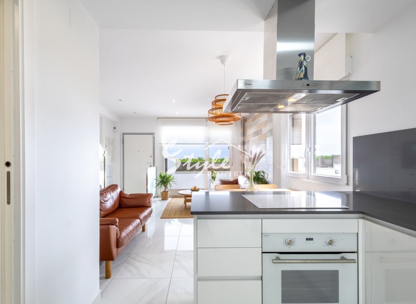 Resale - Townhouse - Los Balcones
