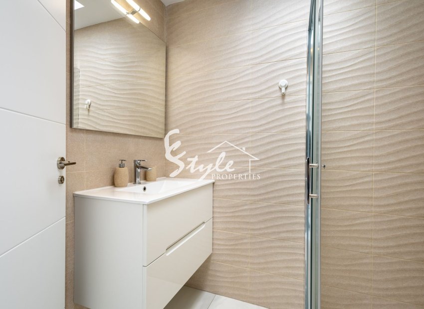 Resale - Townhouse - Los Balcones