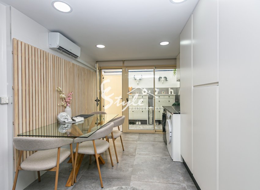 Resale - Townhouse - Mil Palmeras - Riomar