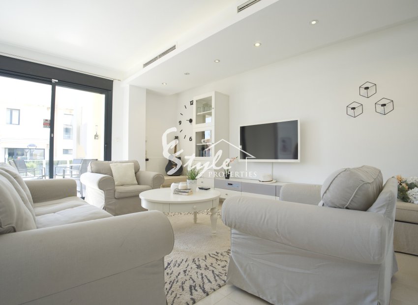 Resale - Townhouse - Orihuela-Costa - La Zenia