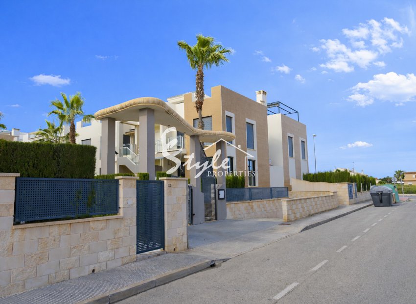 Resale - Townhouse - Orihuela-Costa - La Zenia
