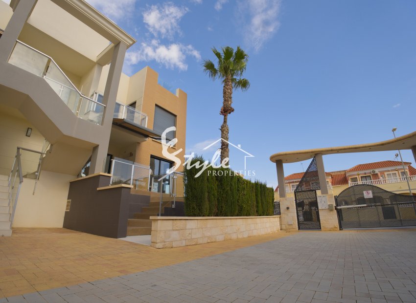 Resale - Townhouse - Orihuela-Costa - La Zenia