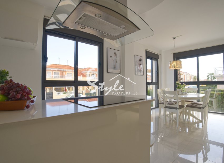 Resale - Townhouse - Orihuela-Costa - La Zenia