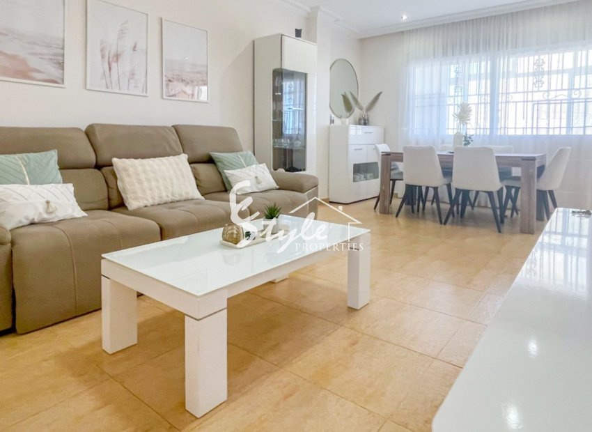 Resale - Townhouse - Orihuela-Costa - Punta Prima