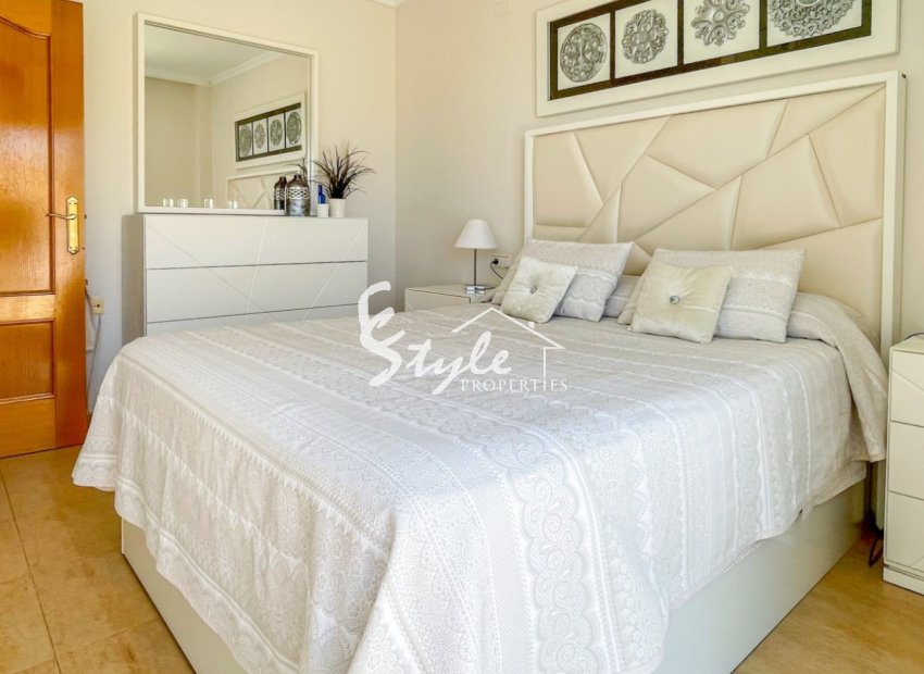 Resale - Townhouse - Orihuela-Costa - Punta Prima
