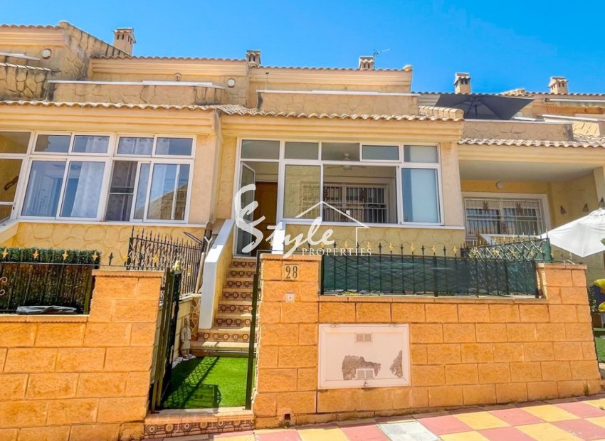 Resale - Townhouse - Orihuela-Costa - Punta Prima