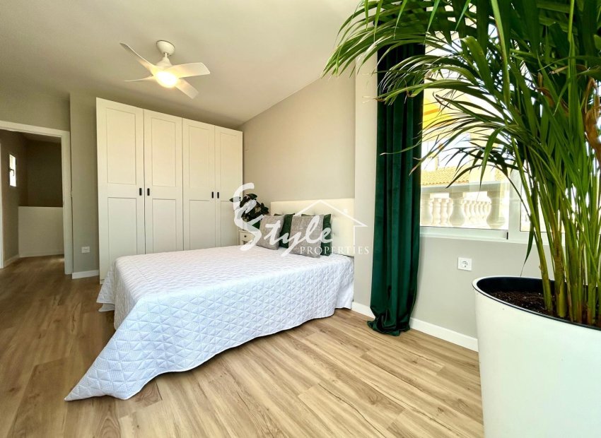 Resale - Townhouse - Orihuela-Costa - Urbanización Perla del Mar
