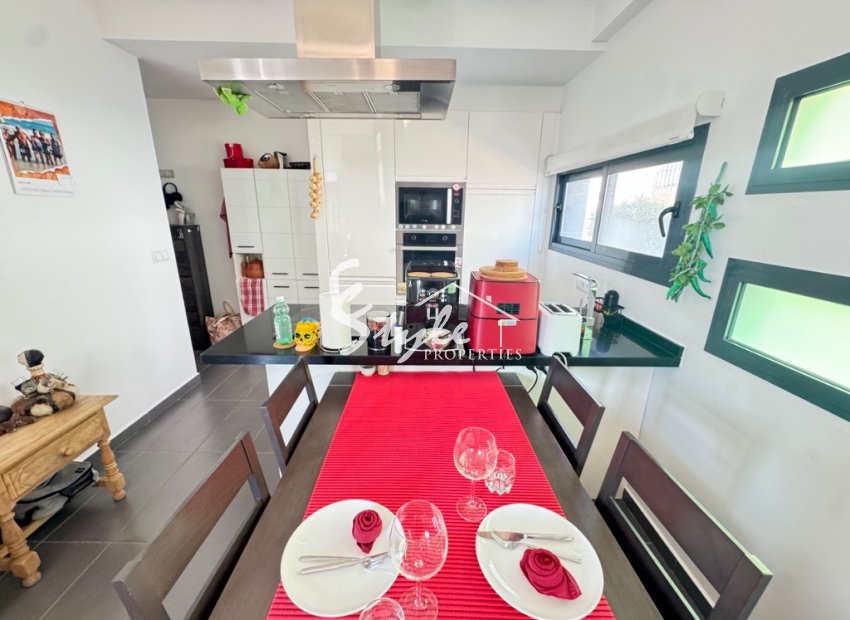 Resale - Townhouse - Orihuela Costa  - Villamartin