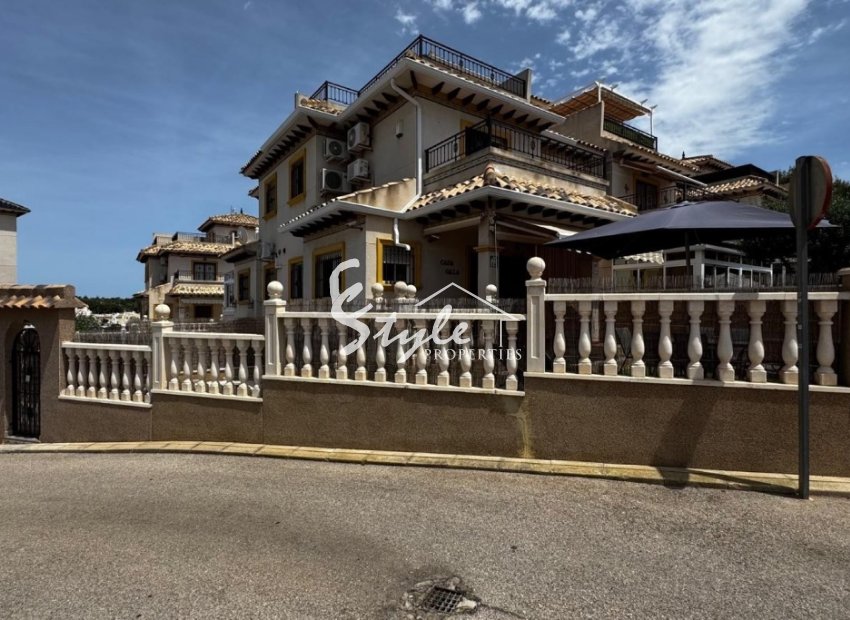 Resale - Townhouse - Orihuela Costa  - Villamartin