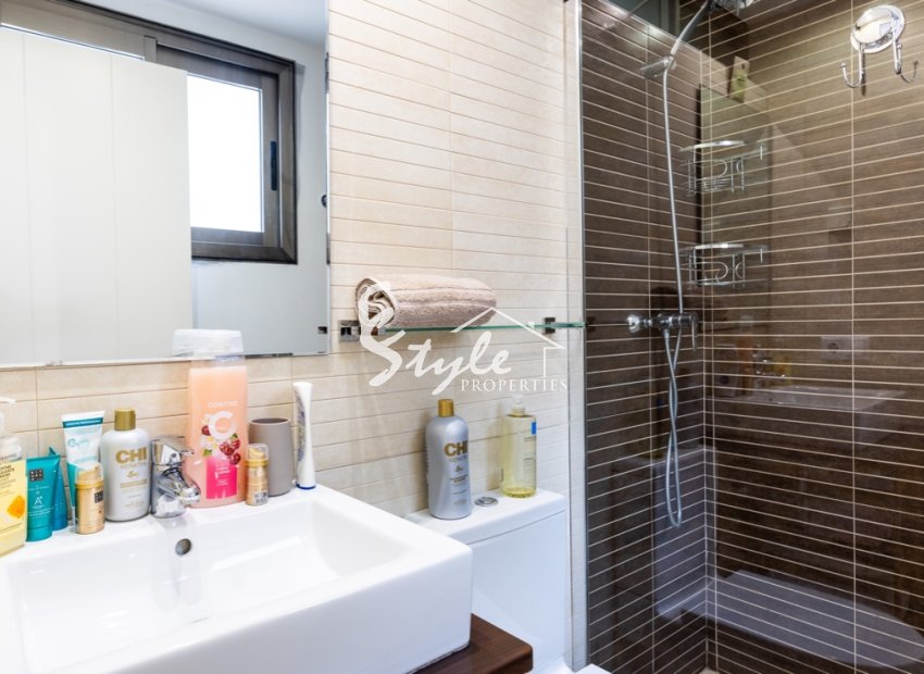 Resale - Townhouse - Punta Prima