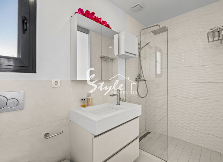 Resale - Townhouse - Punta Prima