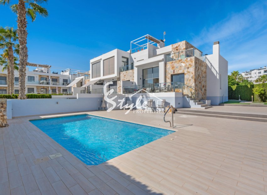 Resale - Townhouse - Punta Prima