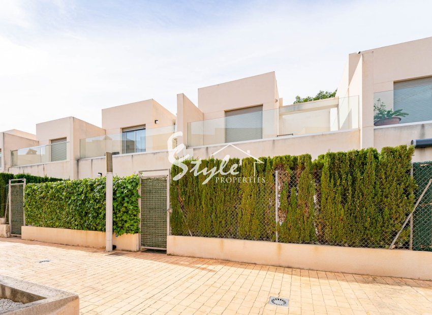 Resale - Townhouse - Punta Prima