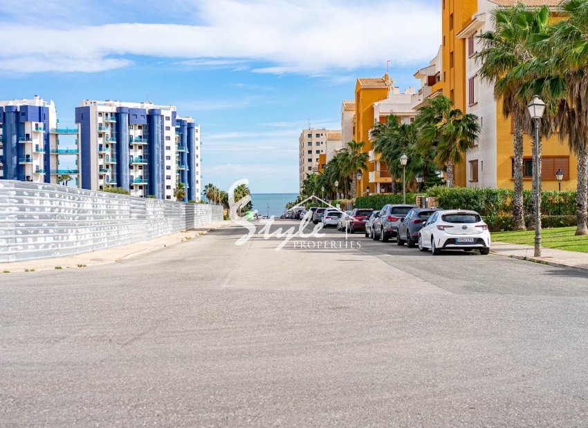 Resale - Townhouse - Punta Prima