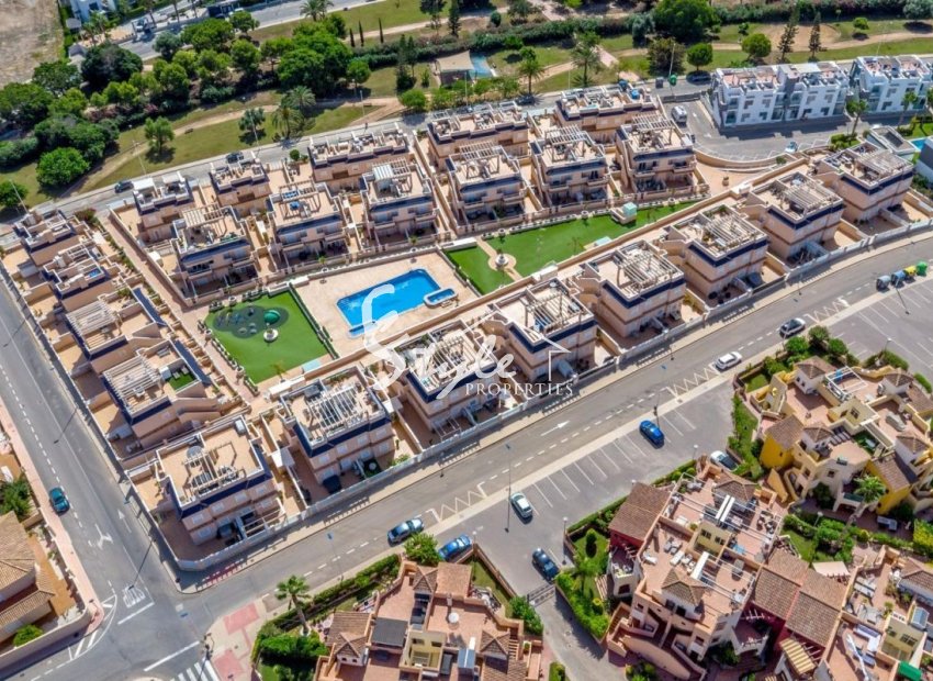 Resale - Townhouse - Punta Prima