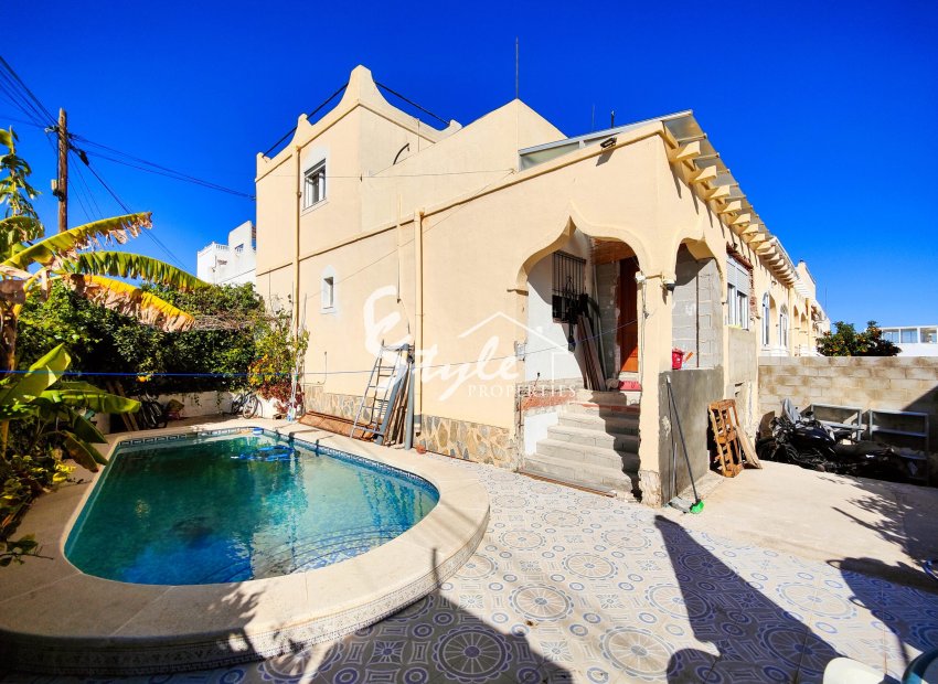 Resale - Townhouse - San Miguel De Salinas