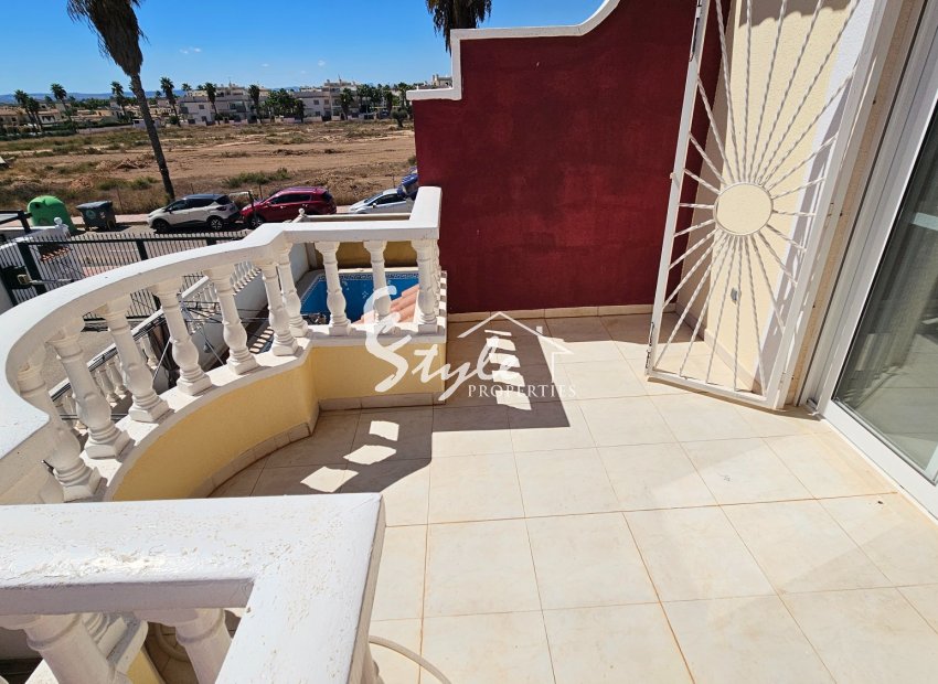 Resale - Townhouse / Semi-detached - Ciudad Quesada - Cuidad Quesada