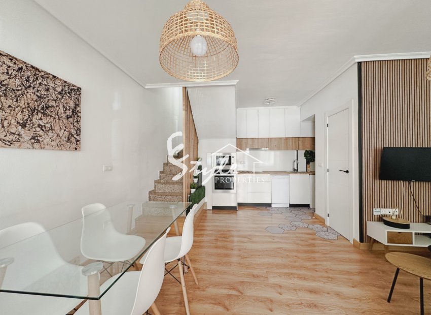 Resale - Townhouse / Terraced House - Villamartín - La Zenia