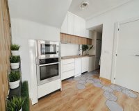 Resale - Townhouse / Terraced House - Villamartín - La Zenia