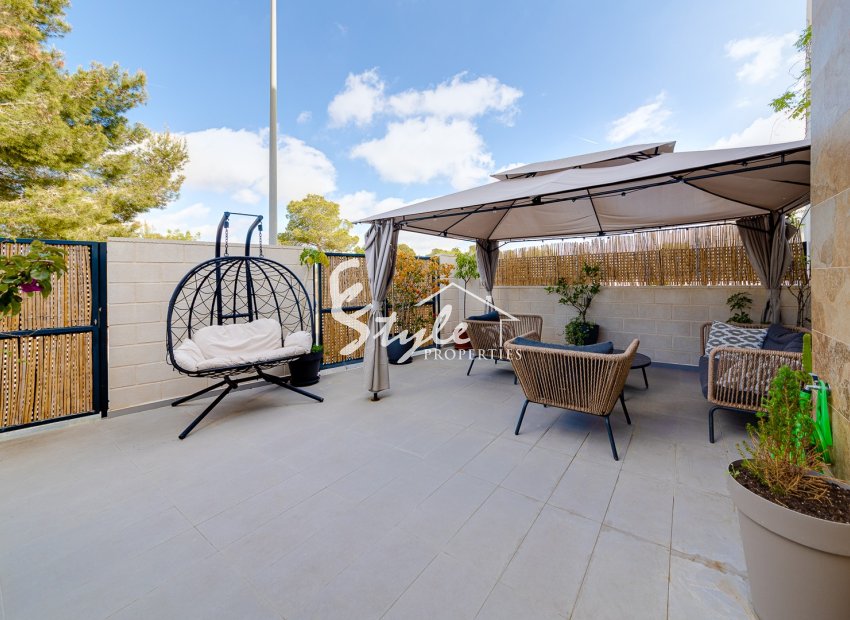 Resale - Townhouse / Terraced House - Villamartín - Las Filipinas