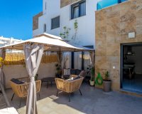 Resale - Townhouse / Terraced House - Villamartín - Las Filipinas