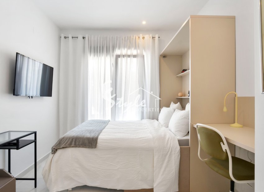 Resale - Townhouse / Terraced House - Villamartín - Las Filipinas