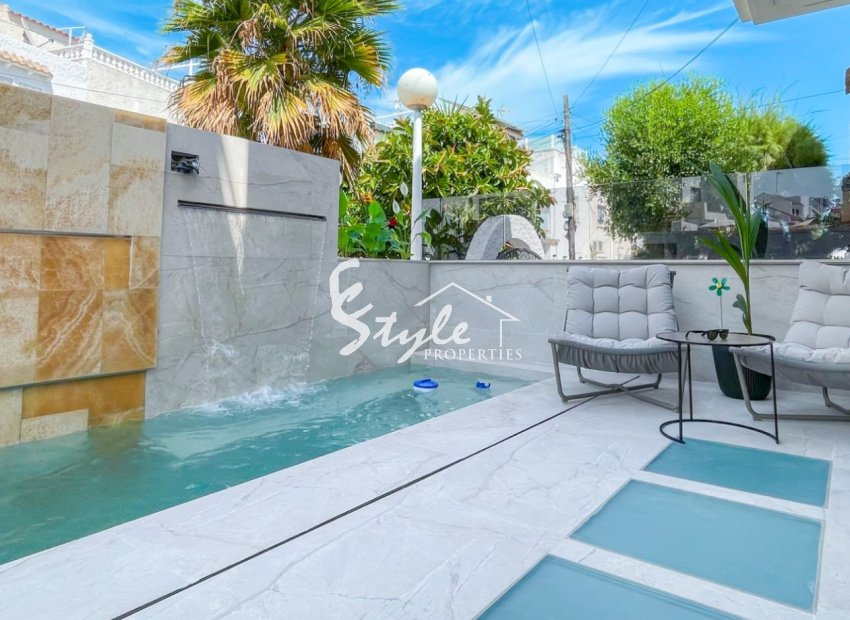 Resale - Townhouse - Torrevieja - Nueva Torrevieja - Aguas Nuevas
