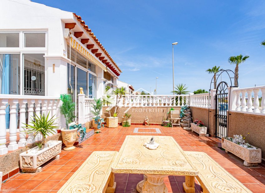 Resale - Townhouse - Torrevieja - Punta Prima