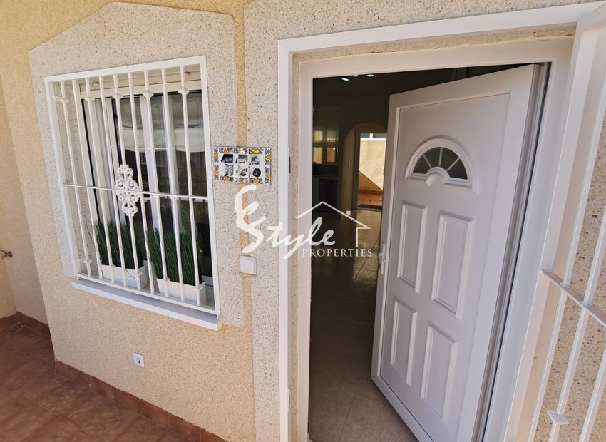 Resale - Townhouse - Villamartín - Las Filipinas