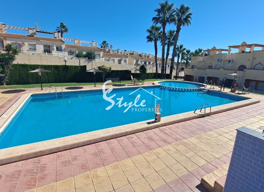 Resale - Townhouse - Villamartín - Las Filipinas