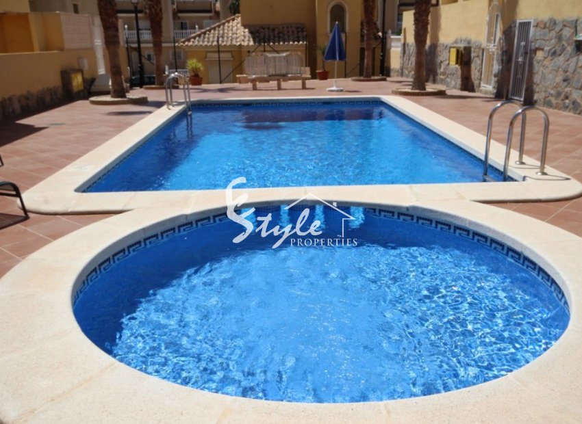 Resale - Townhouse - Villamartin