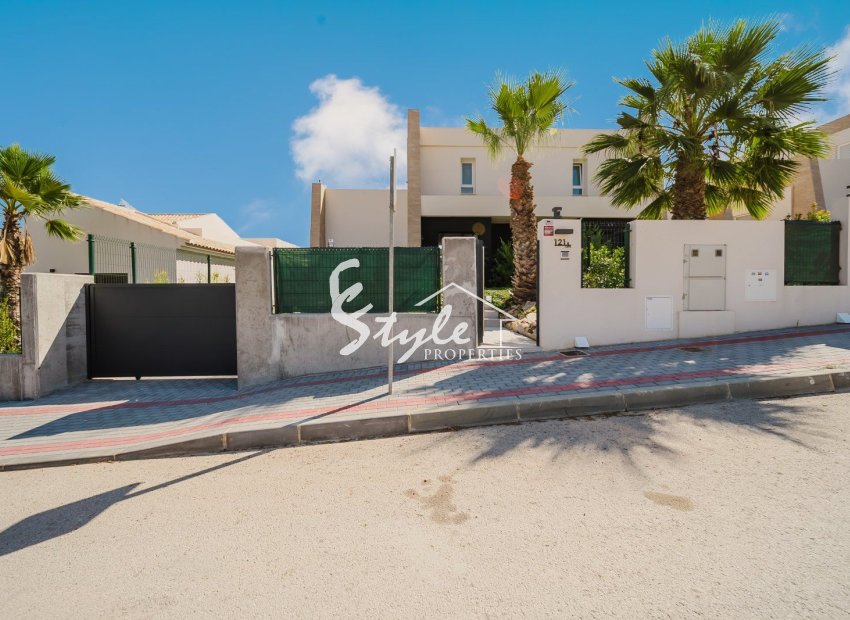 Resale - Villa - Algorfa - La Finca Golf Resort