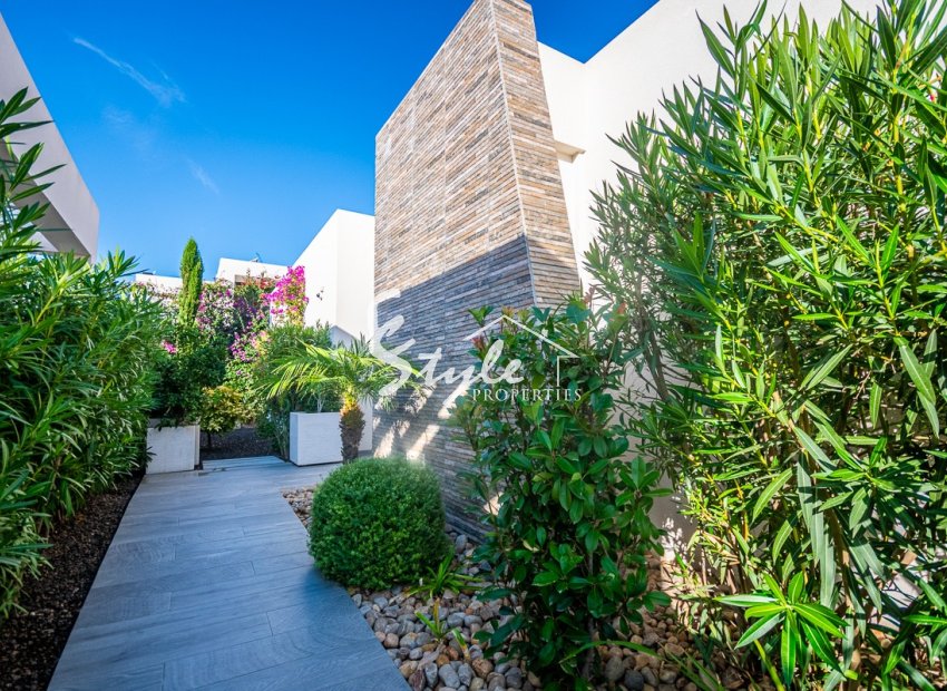 Resale - Villa - Algorfa - La Finca Golf Resort