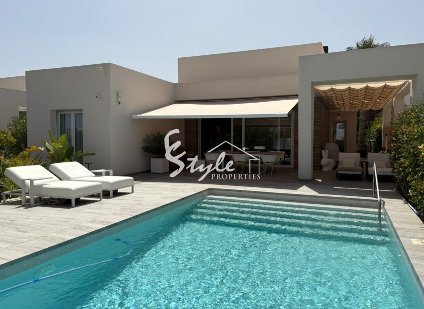 Resale - Villa - Algorfa - La Finca Golf Resort