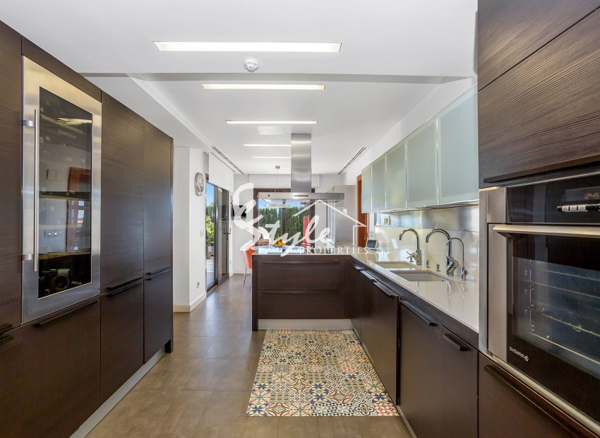 Resale - Villa - Algorfa (montemar) - La Finca Golf Resort