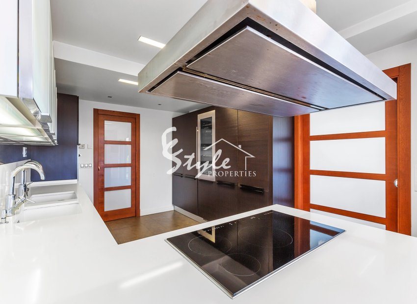 Resale - Villa - Algorfa (montemar) - La Finca Golf Resort