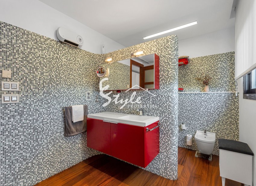 Resale - Villa - Algorfa (montemar) - La Finca Golf Resort