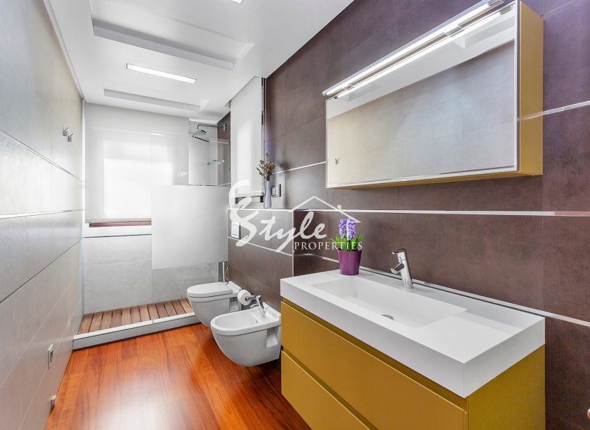 Resale - Villa - Algorfa (montemar) - La Finca Golf Resort